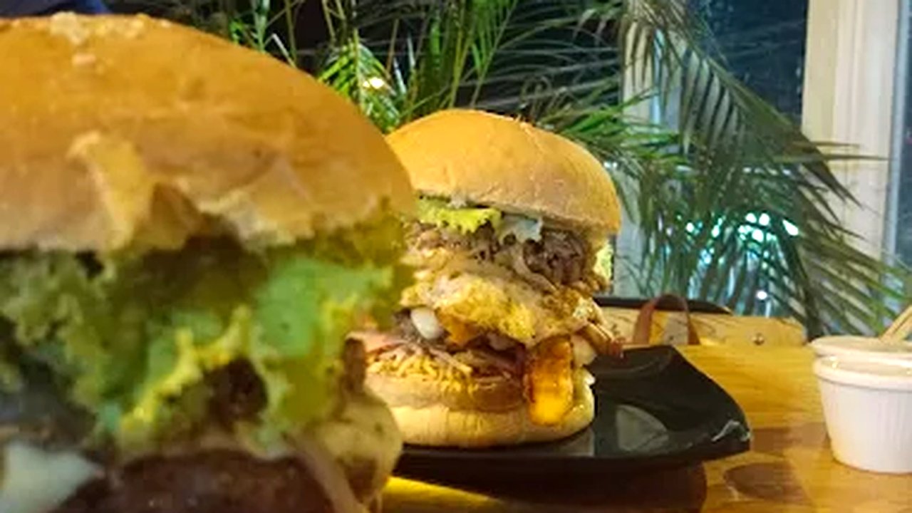 Ambiente nocturno en Mc Konan Popayán